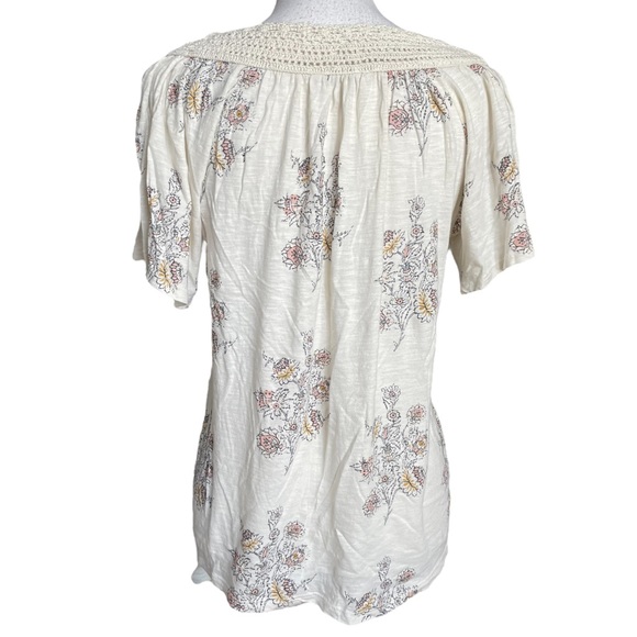 Lucky Brand Ditsy Floral Top M Crochet Neck EUC M Cream Neutral Boho Bohemian - Picture 4 of 16